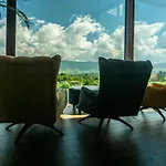 The Five Elements And 4* 萨帕雷瓦巴尼亚