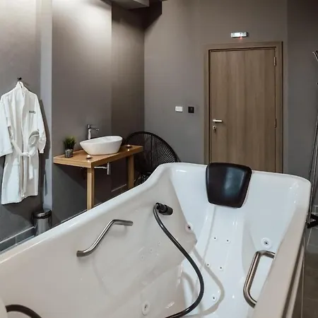 Hotel The Five Elements And