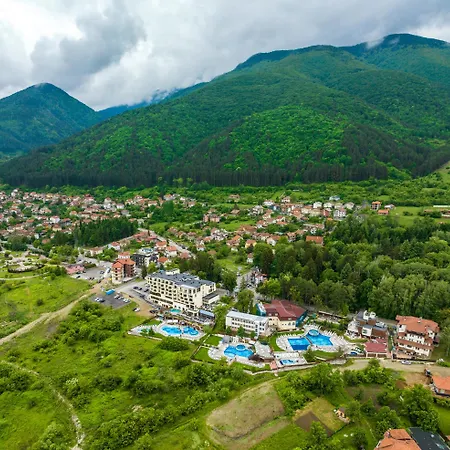 Hotel The Five Elements And Saparewa Banja