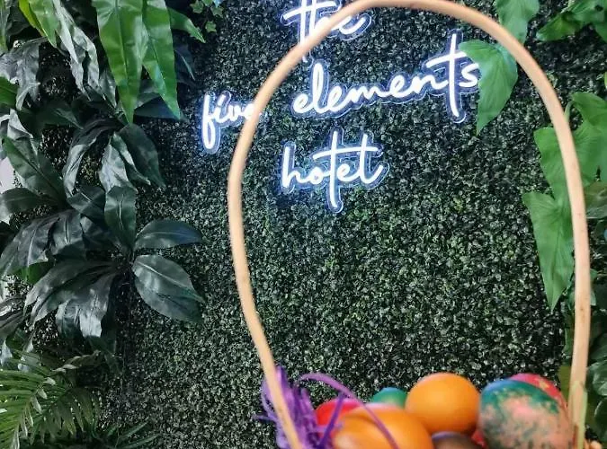 Hotell The Five Elements And 4*