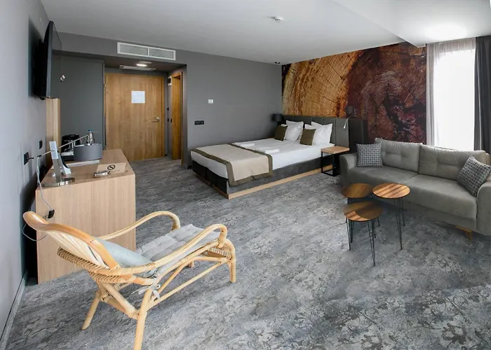 The Five Elements And 4*